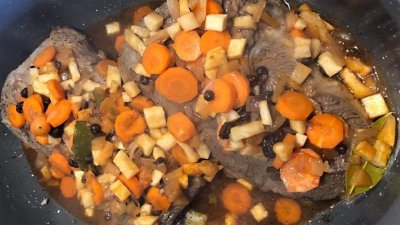 savanyú marhasült (sauerbraten) recept